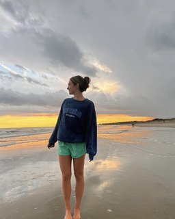 Rachel A. DeMita feet photo thumbnail