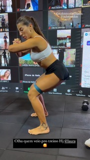 Rachel Apollonio feet photo 2