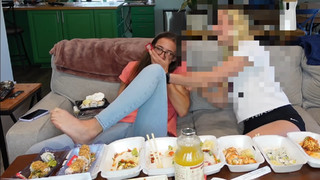 Rachel Ballinger feet photo thumbnail