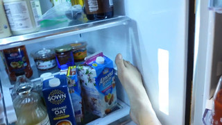 Rachel Ballinger feet photo thumbnail