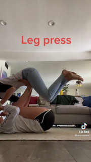 Rachel Ballinger feet photo thumbnail