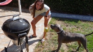 Rachel Ballinger feet photo thumbnail