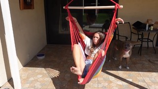 Rachel Ballinger feet photo thumbnail