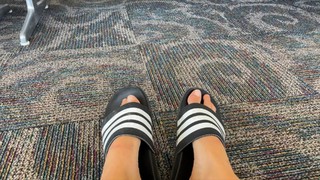 Rachel Ballinger feet photo thumbnail