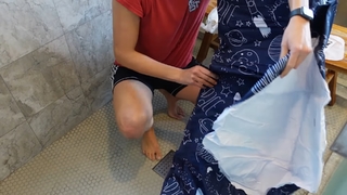 Rachel Ballinger feet photo thumbnail