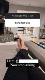 Rachel Ballinger feet photo thumbnail