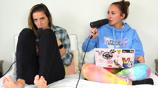 Rachel Ballinger feet photo thumbnail