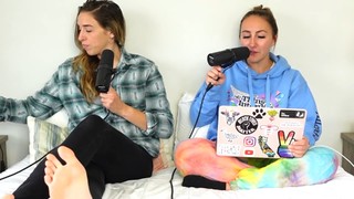 Rachel Ballinger feet photo thumbnail