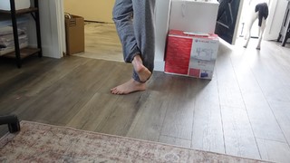 Rachel Ballinger feet photo thumbnail
