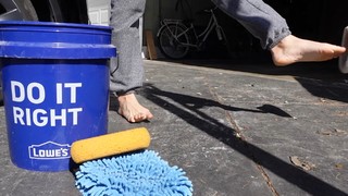 Rachel Ballinger feet photo thumbnail