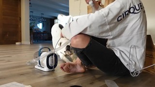 Rachel Ballinger feet photo thumbnail