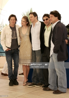 Rachel Blanchard feet photo thumbnail