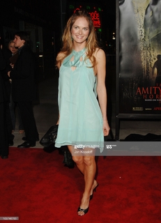 Rachel Blanchard feet photo thumbnail