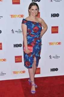 Rachel Bloom feet photo 12