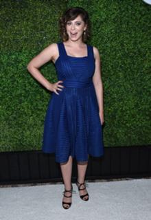 Rachel Bloom feet photo 14