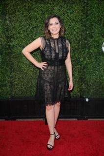 Rachel Bloom feet photo 7
