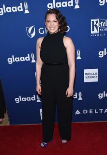 Rachel Bloom feet photo 5