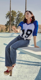 Rachel Bloom feet photo 17