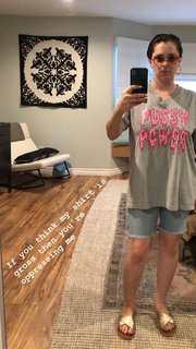 Rachel Bloom feet photo 18