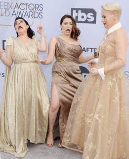 Rachel Bloom feet photo 10