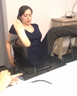 Rachel Bloom feet photo 4