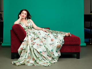 Rachel Bloom feet photo 6