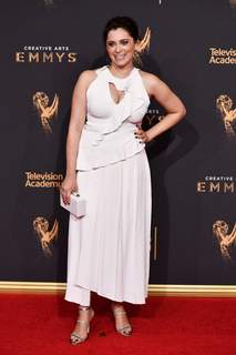 Rachel Bloom feet photo 4