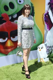 Rachel Bloom feet photo 17