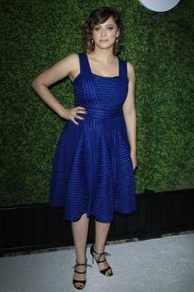 Rachel Bloom feet photo 11