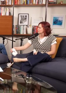 Rachel Bloom feet photo 6