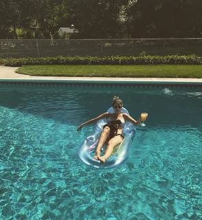 Rachel Bonnetta feet photo thumbnail