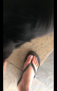 Rachel Bonnetta feet photo thumbnail
