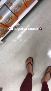 Rachel Bonnetta feet photo thumbnail