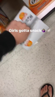 Rachel Bonnetta feet photo thumbnail