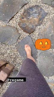 Rachel Bonnetta feet photo thumbnail