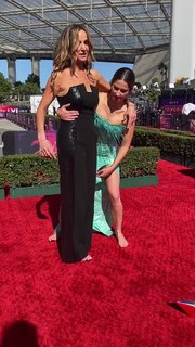 Rachel Bonnetta feet photo thumbnail