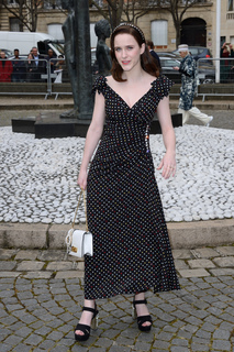 Rachel Brosnahan feet photo thumbnail