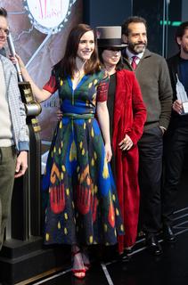 Rachel Brosnahan feet photo thumbnail