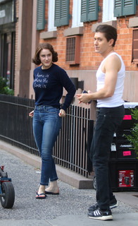 Rachel Brosnahan feet photo thumbnail