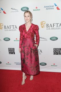 Rachel Brosnahan feet photo thumbnail