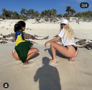 Rachel Bush feet photo 7