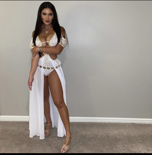 Rachel Bush feet photo 1