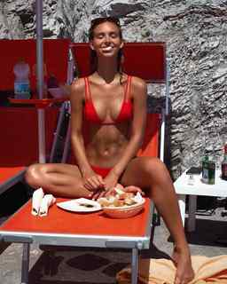 Rachel Cook feet photo thumbnail