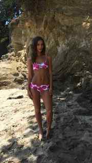 Rachel Cook feet photo thumbnail