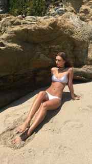 Rachel Cook feet photo thumbnail