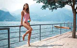 Rachel Cook feet photo thumbnail