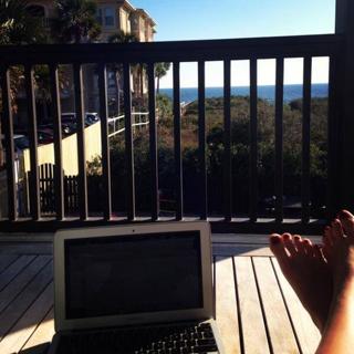 Rachel Cruze feet photo 2