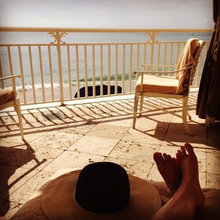 Rachel Cruze feet photo 4