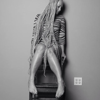 Rachel Dolezal feet photo 1