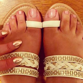 Rachel Dolezal feet photo 20